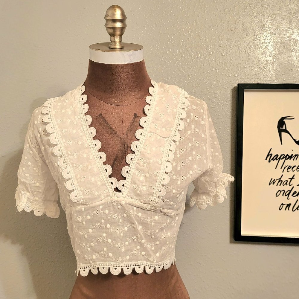 Amellia Embroidered V-Neck Top